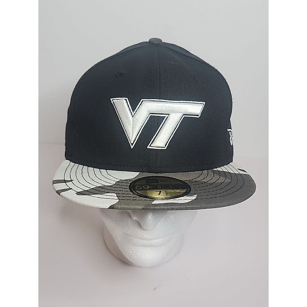 Virginia Tech Hokies New Era 59Fifty Size7 1/2 Black/ Camo Fitted Hat New